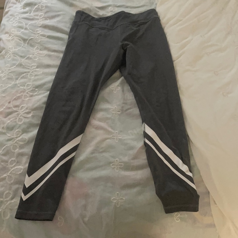 Tory sport compression leggings with side pockets and ankle length
